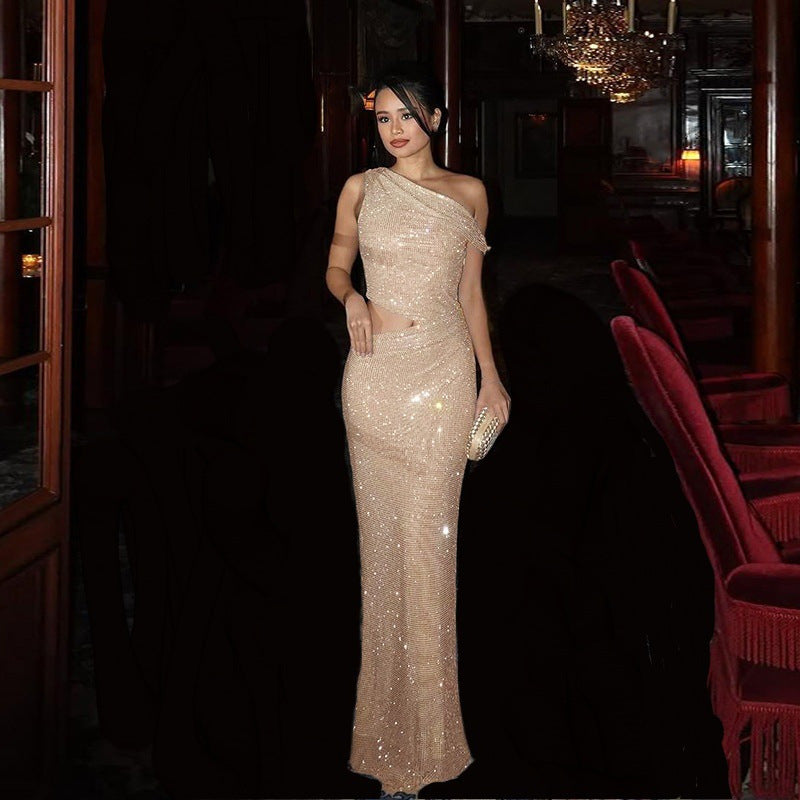 Vestido asimétrico para mujer con abertura lateral